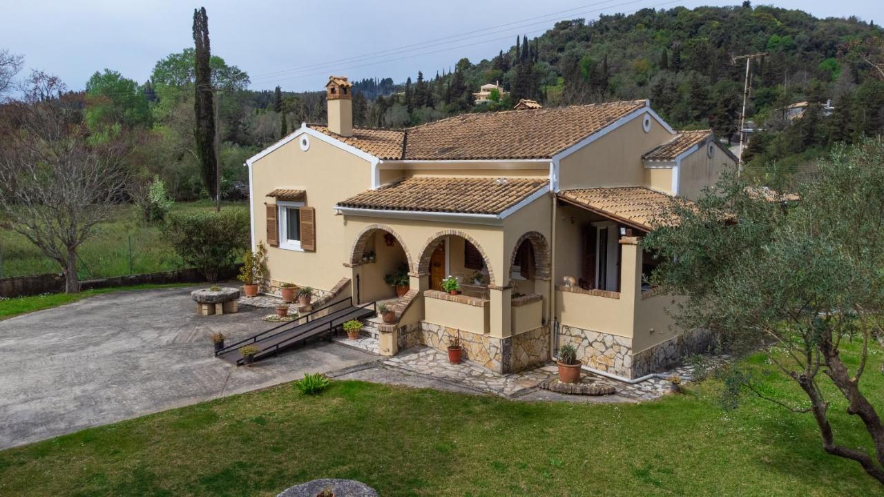 Villa Haris Gazátika Exterior foto