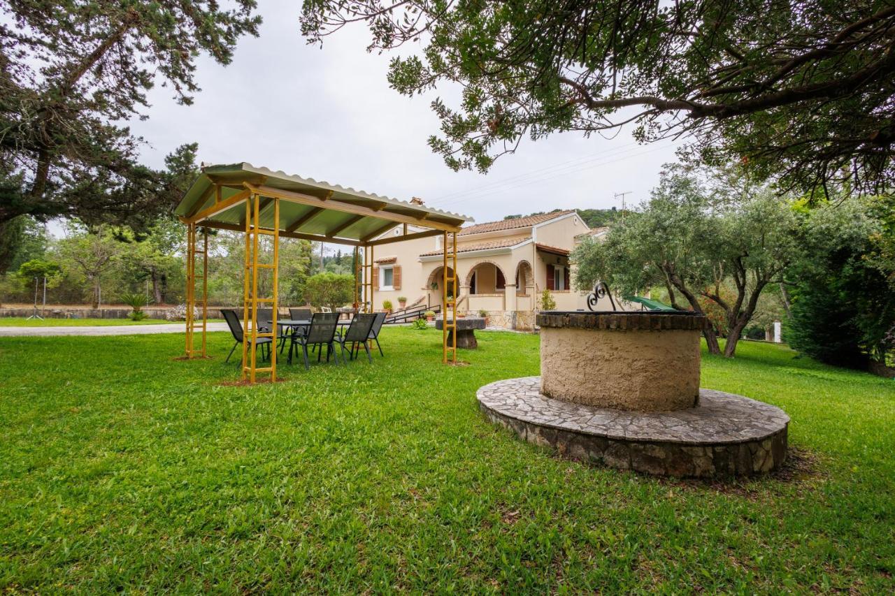 Villa Haris Gazátika Exterior foto